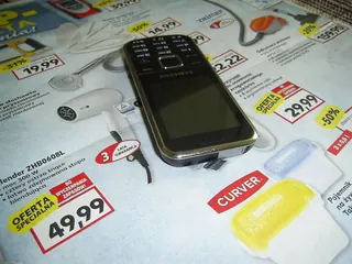 Klasyczny telefon Samsung GT-C3530