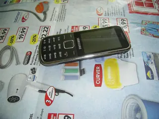 Klasyczny telefon Samsung GT-C3530