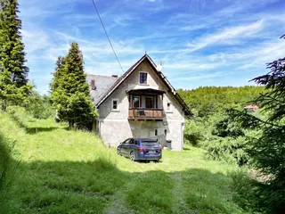 Kamienny dom, działka 1,46 ha - Zachełmie